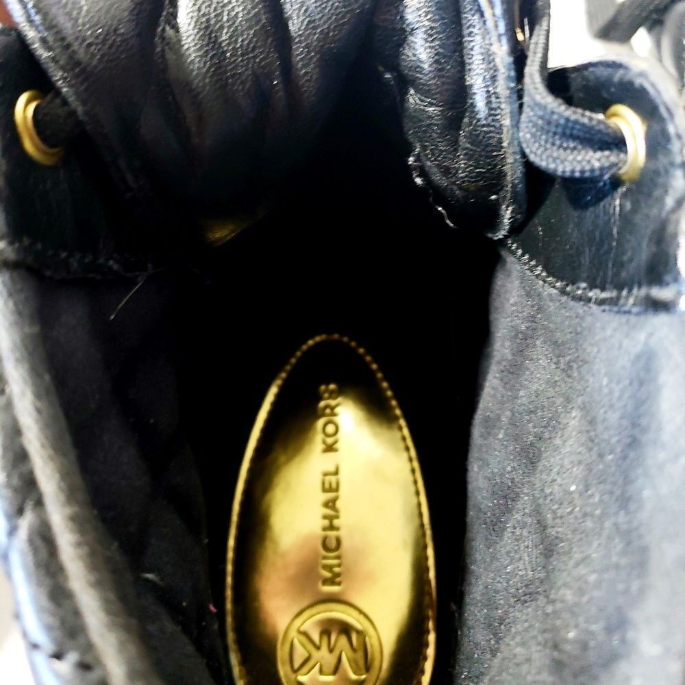 Michael Kors Black & Gold Leather Uppers - Picture 6 of 6